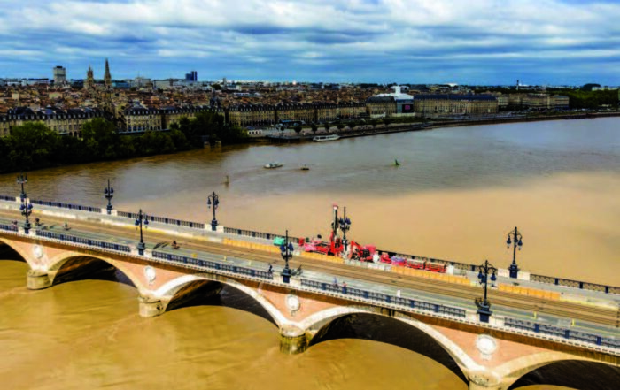 Travaux sur le Pont de Pierre à Bordeaux
